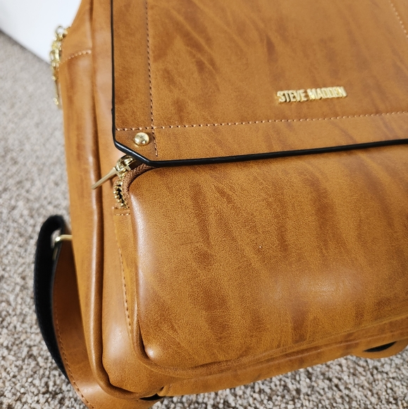 LIKE NEW Steve Madden Backpack Purse Bag - Picture 4 of 5